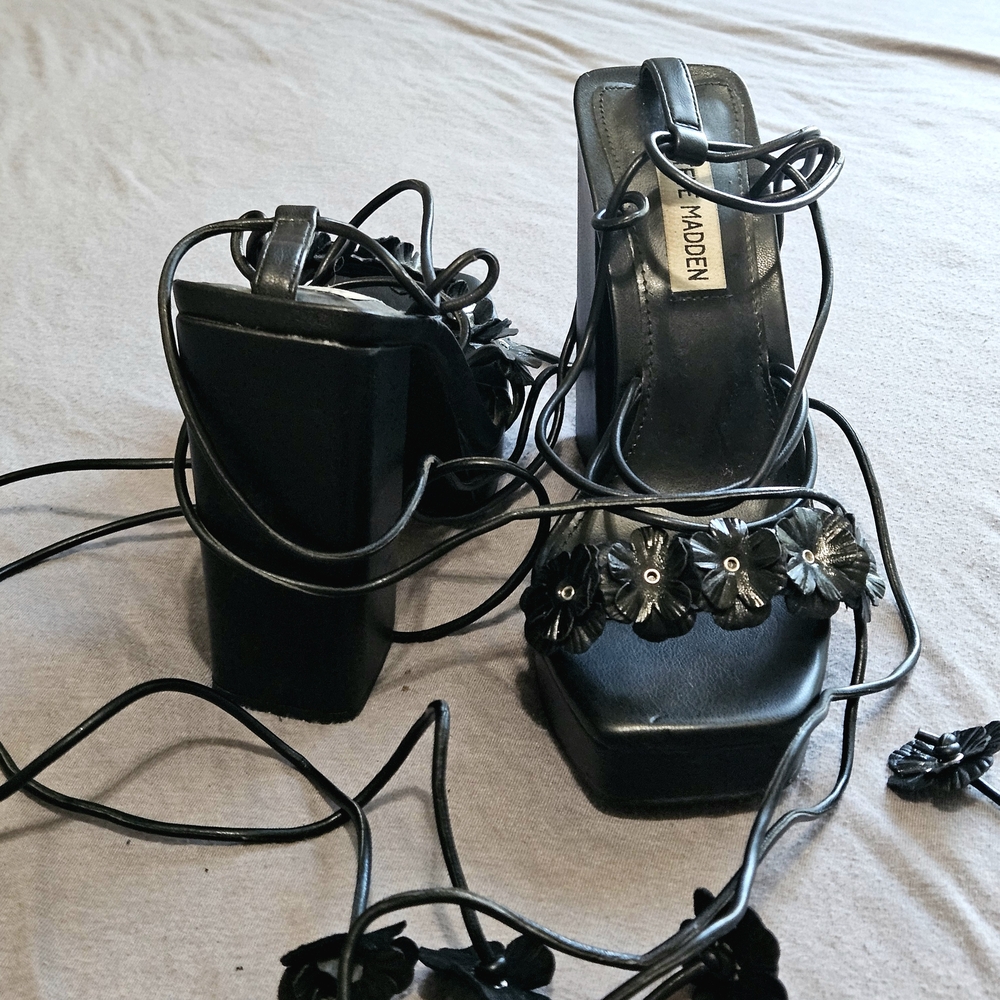 Steve Madden Black Women's Platform Sandals